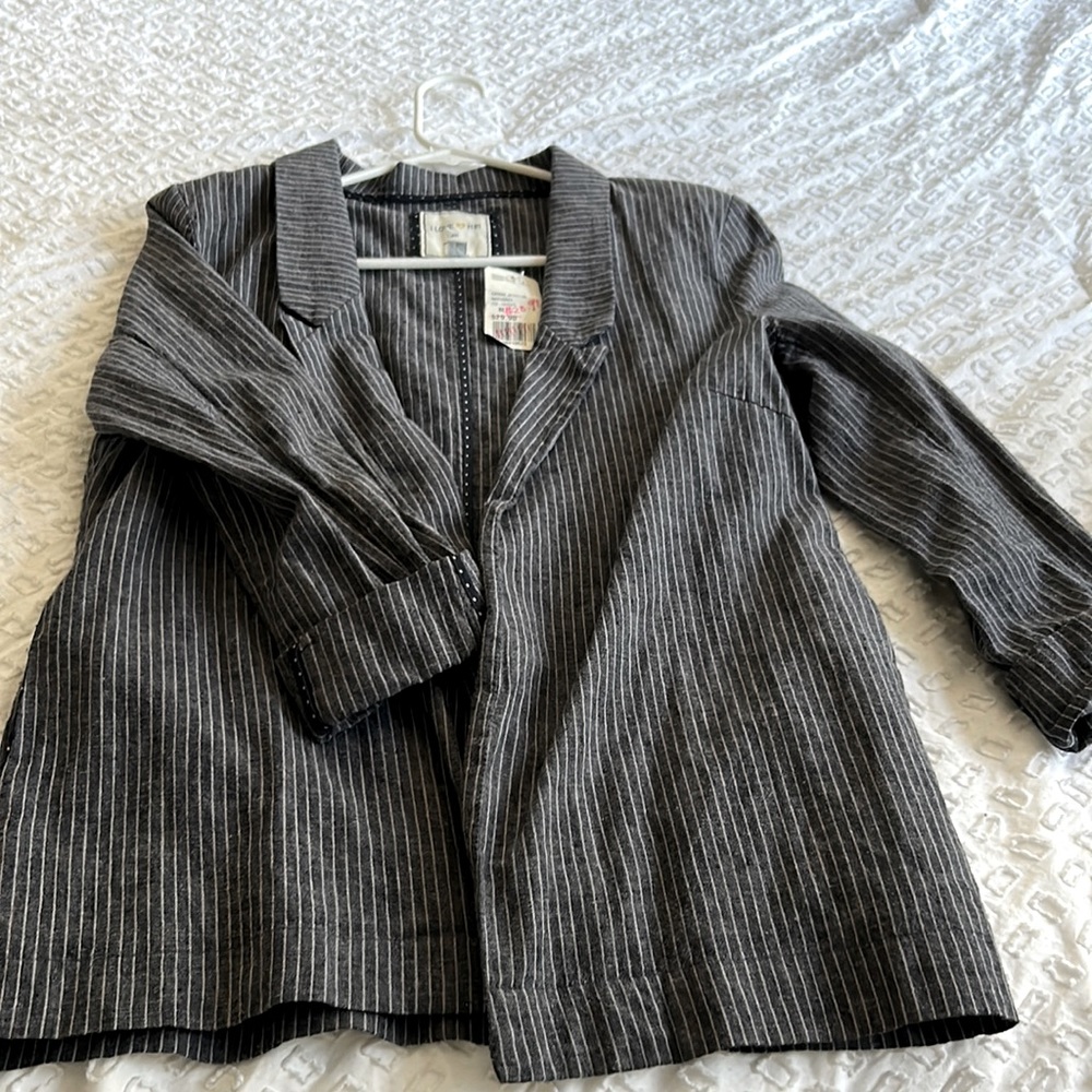 Grey with white lines jacket with tag still on